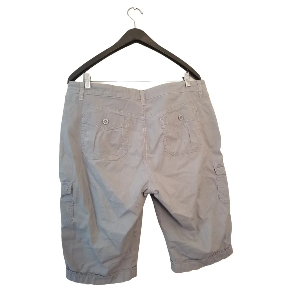 Gloria Vanderbilt Skimmer Gray Women's Shorts Size 12 37/38 Inseam 14 in - Picture 6 of 9